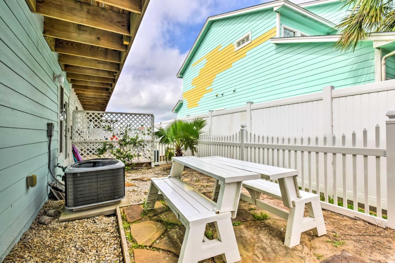 Port Aransas Condo With Pool Access - Walk To Beach! Kültér fotó